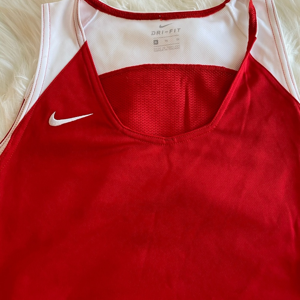 Nike Tank - Picture 3 of 6